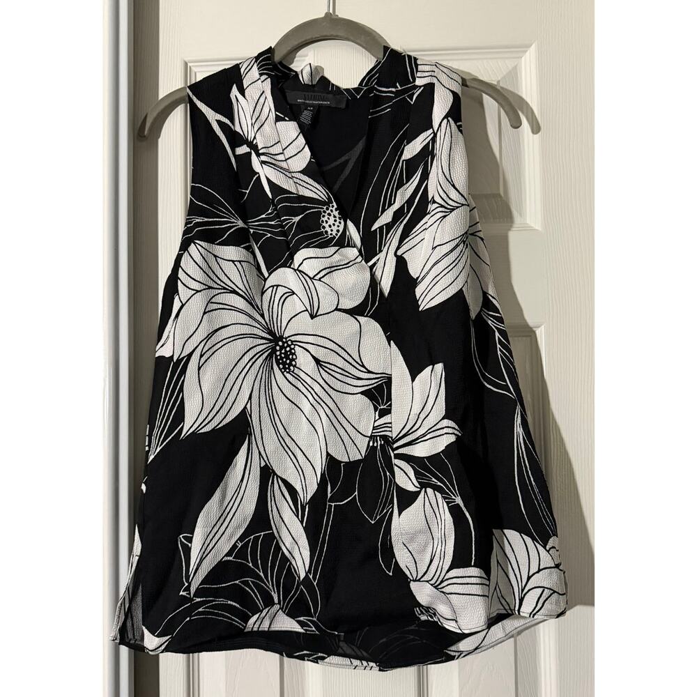 White House Black Market Blouse XS